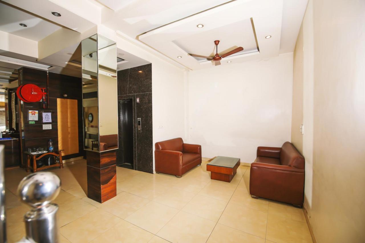 Hotel Lav Kush Deluxe " 3 Min Walking From New Delhi Railway Station " Exteriör bild